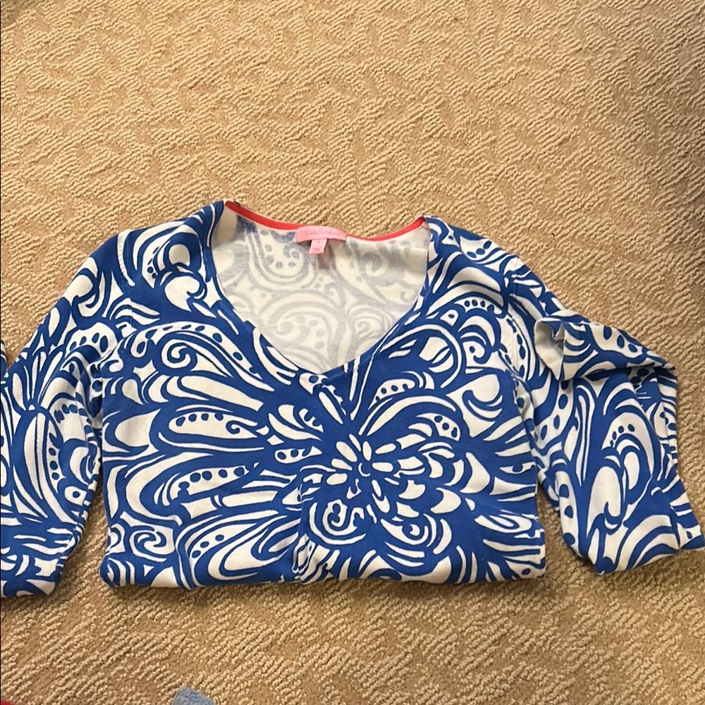 Lilly Pulitzer Blue and White V-Neck Flutter Sleeve Blouse